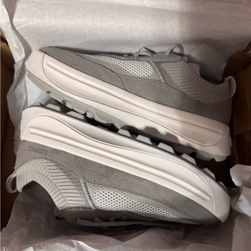 Sorel Women's ONA 503 Knit Sneakers size 8 (New in Box) - Picture 2 of 16